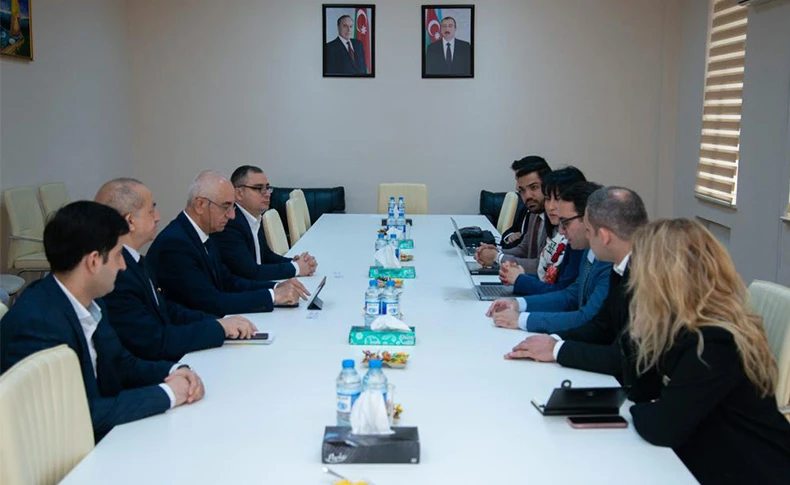 Azərbaycan Kibertəhlükəsizlik Təşkilatları Assosiasiyasının (AKTA) rəhbərliyi və nümayəndə heyəti  ilə Azərbaycan Texniki Universitetinin (AzTU) rəhbərliyi  və Türkiyədən təşrif buyurmuş kriptoqrafiya üzrə mütəxəssis Dr Pinar Gurkan Balikçıoğlu arasında görüş keçirildi