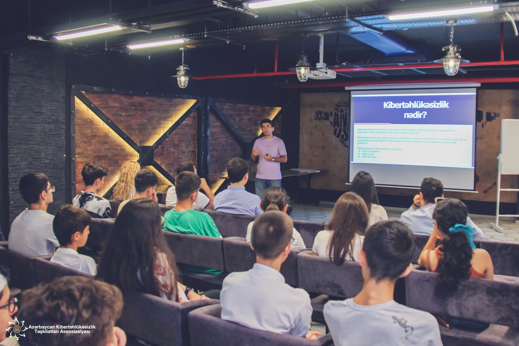 ”Yeni nəsil üçün kibertəhlükəsizlik” mövzusunda seminar baş tutdu  - 11