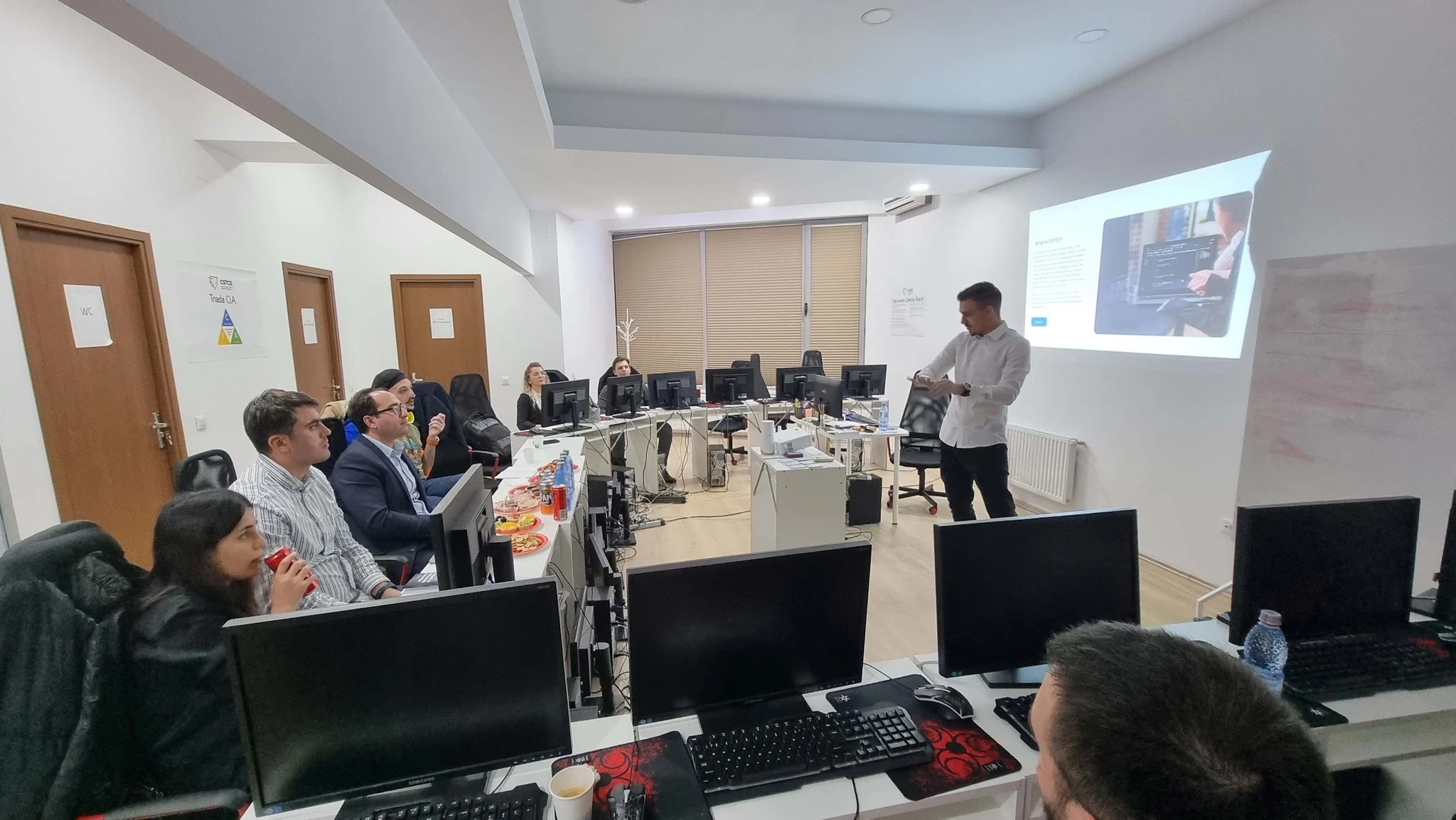 Nümayəndə heyətinin Rumıniya Respublikasına işgüzar səfəri başa çatıb - 28