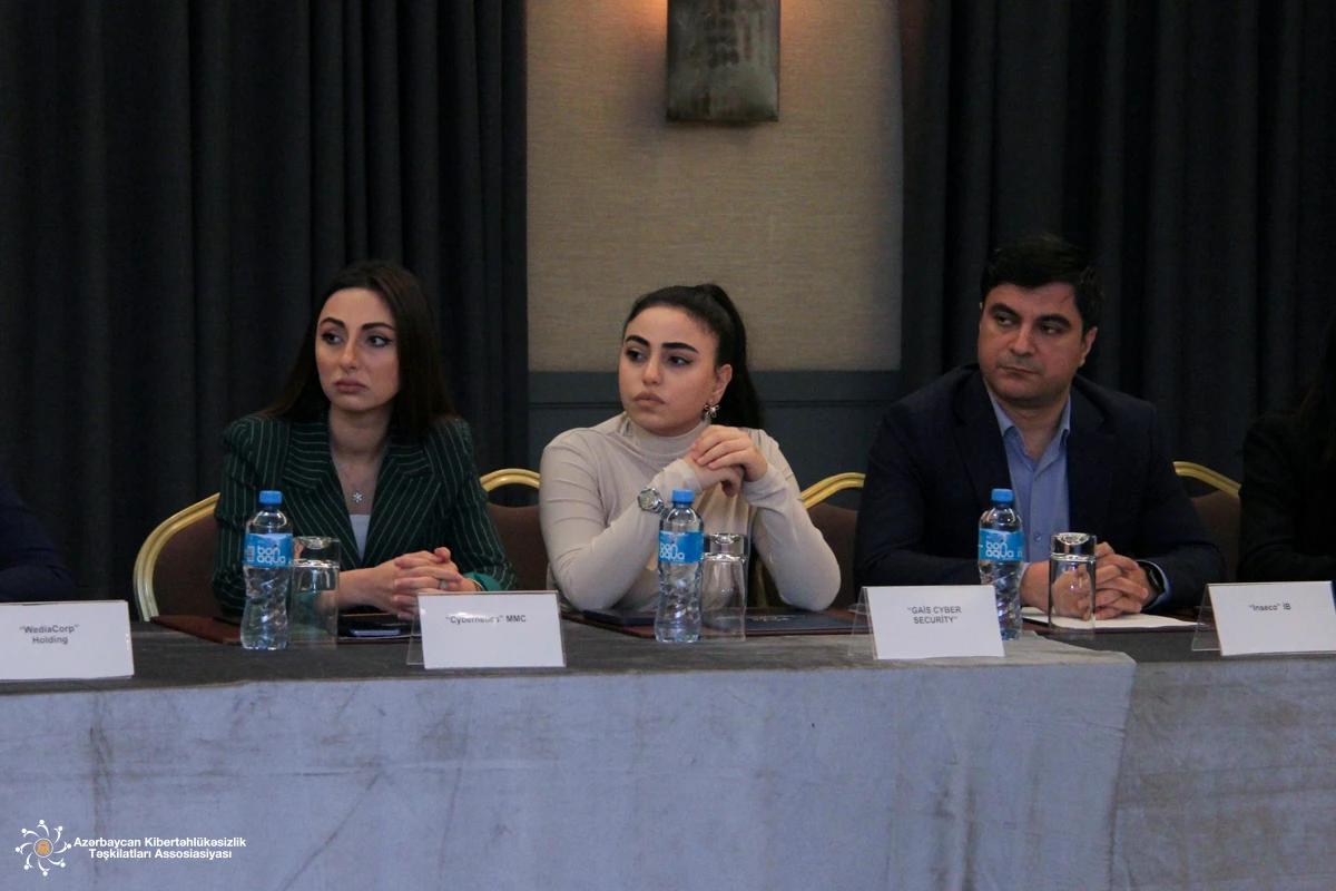 “Kibertəhlükəsizlik təhsili və əməkdaşlıq” mövzusunda tədbir baş tutub - 16