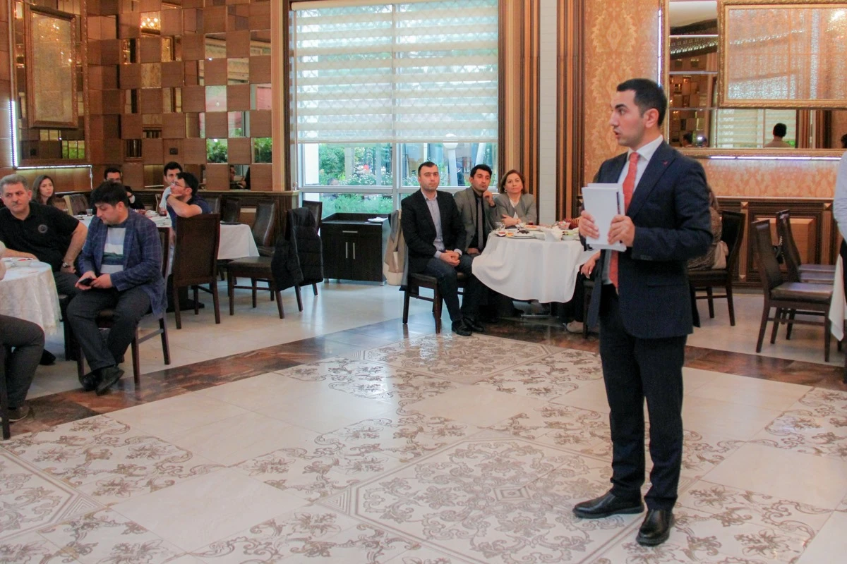 An event was held with the participation of universities and members of ACOA. - 3