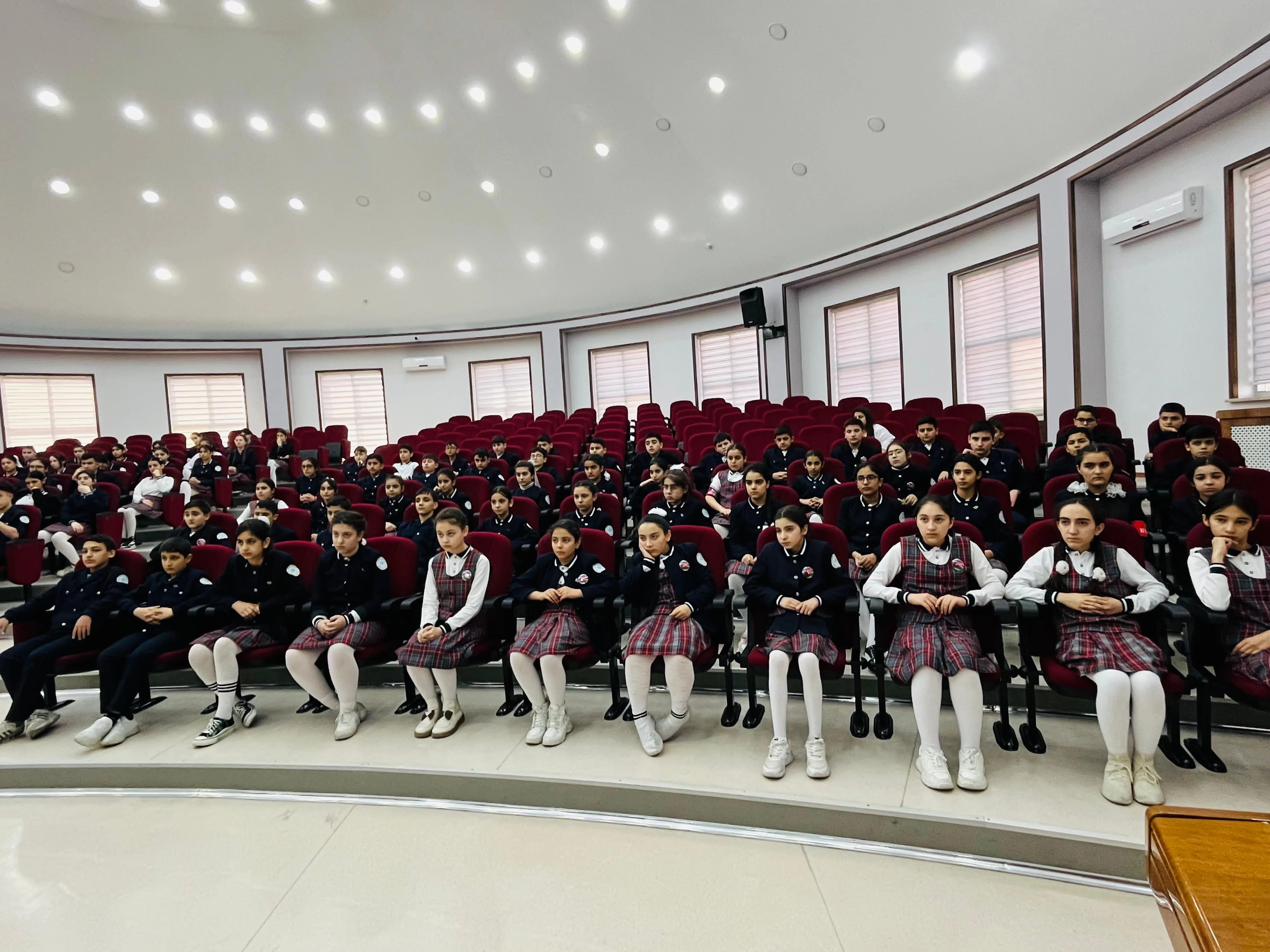 A training session on "Cybersecurity for Schoolchildren: Safe Use of the Digital World" has been organized.