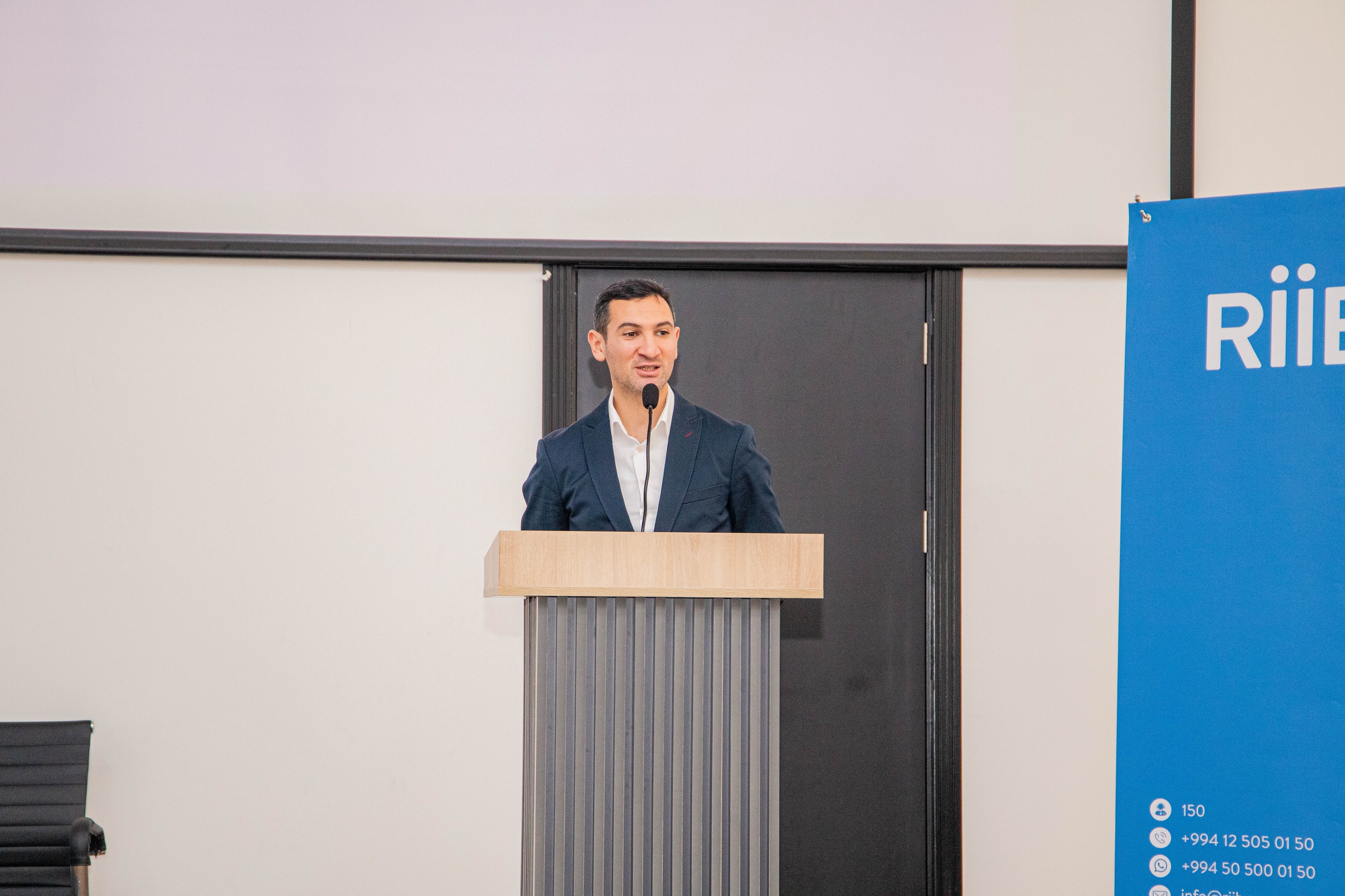 The latest cyber hygiene training sessions for scholars and parents were held in Gabala. - 6