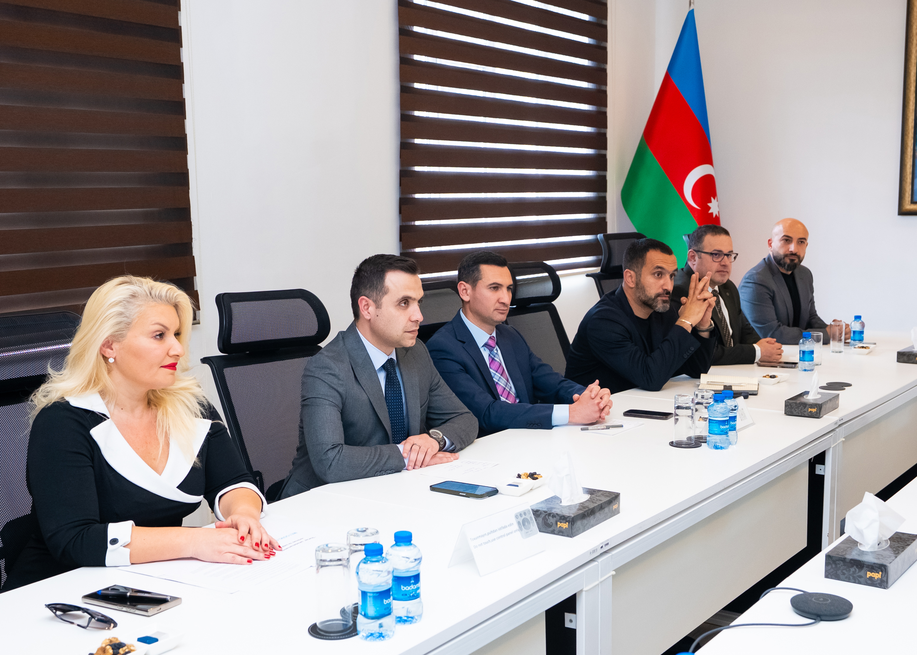 6 may 2025-ci ildə  İnnovasiya və Rəqəmsal İnkişaf Agentliyi və Azərbaycan Kibertəhlükəsizlik Təşkilatları Assosiasiyası arasında işgüzar görüş keçirilib.  - 2